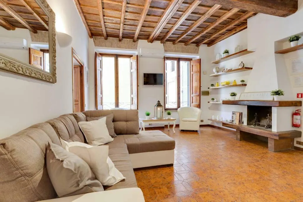 Arenula Luxury Apartment Rome Italy