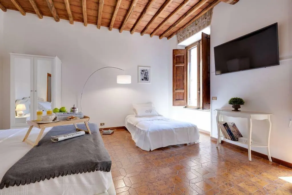 Arenula Luxury Apartment Rome Italy